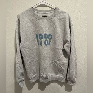 SOLD OUT Taylor Swift Spotify Fans First 1989 (Taylor's Version) Crewneck!